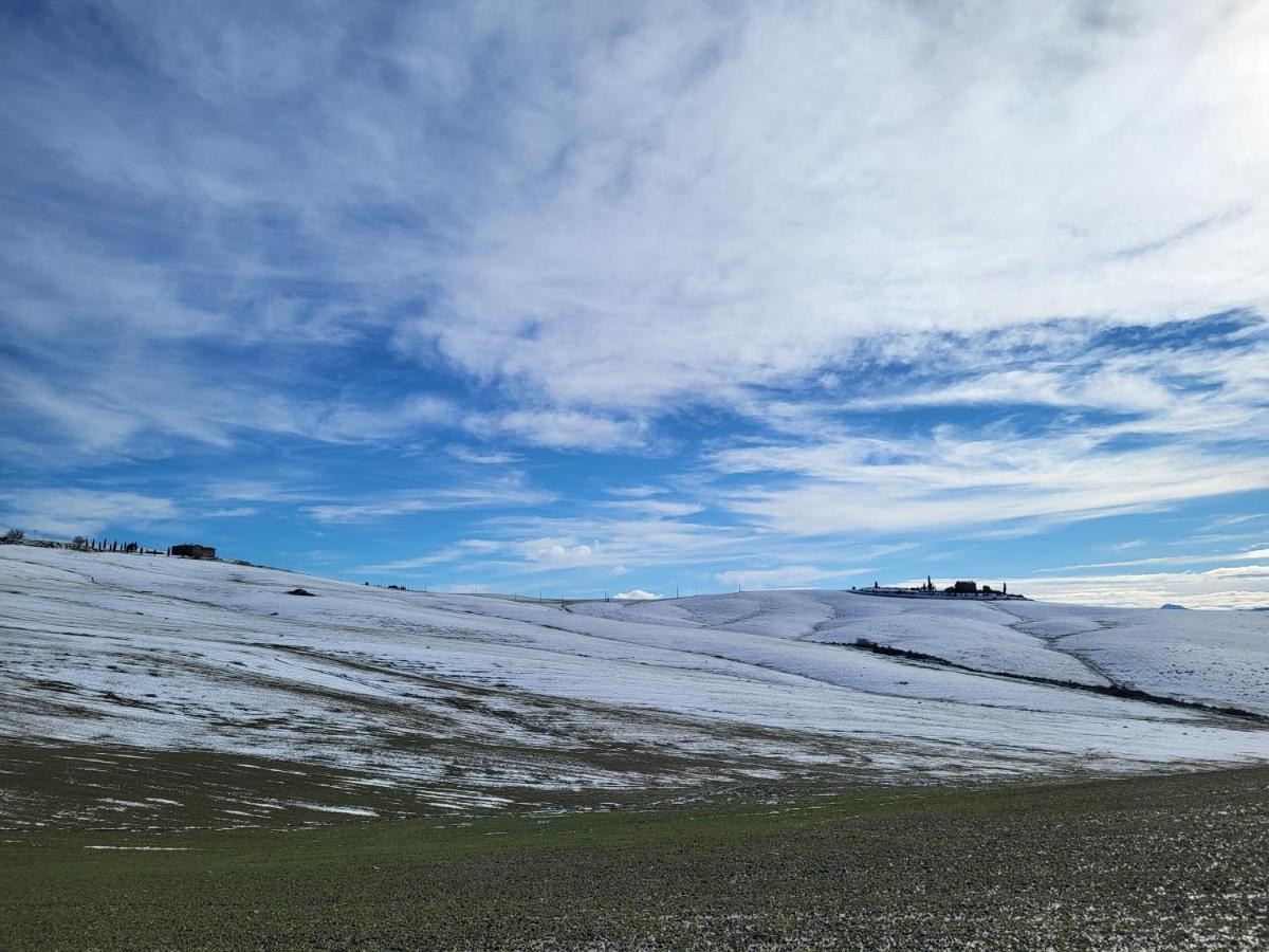 Апартаменты Casa Per L'Osticcio Vista Sulla Val D'Orcia Монтальчино Экстерьер фото